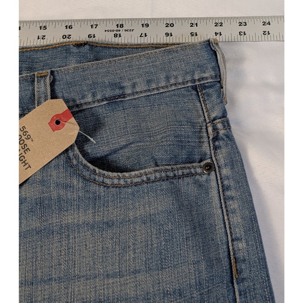 Levis 569 Loose Straight Jeans Mens 42x32 Light Wash Denim Blue 00569-0601 NWT - Picture 5 of 12